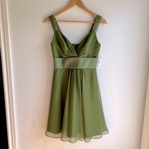 Da Vinci Bridesmaid Dress